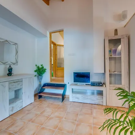 Holiday home In Cala Mesquida *
